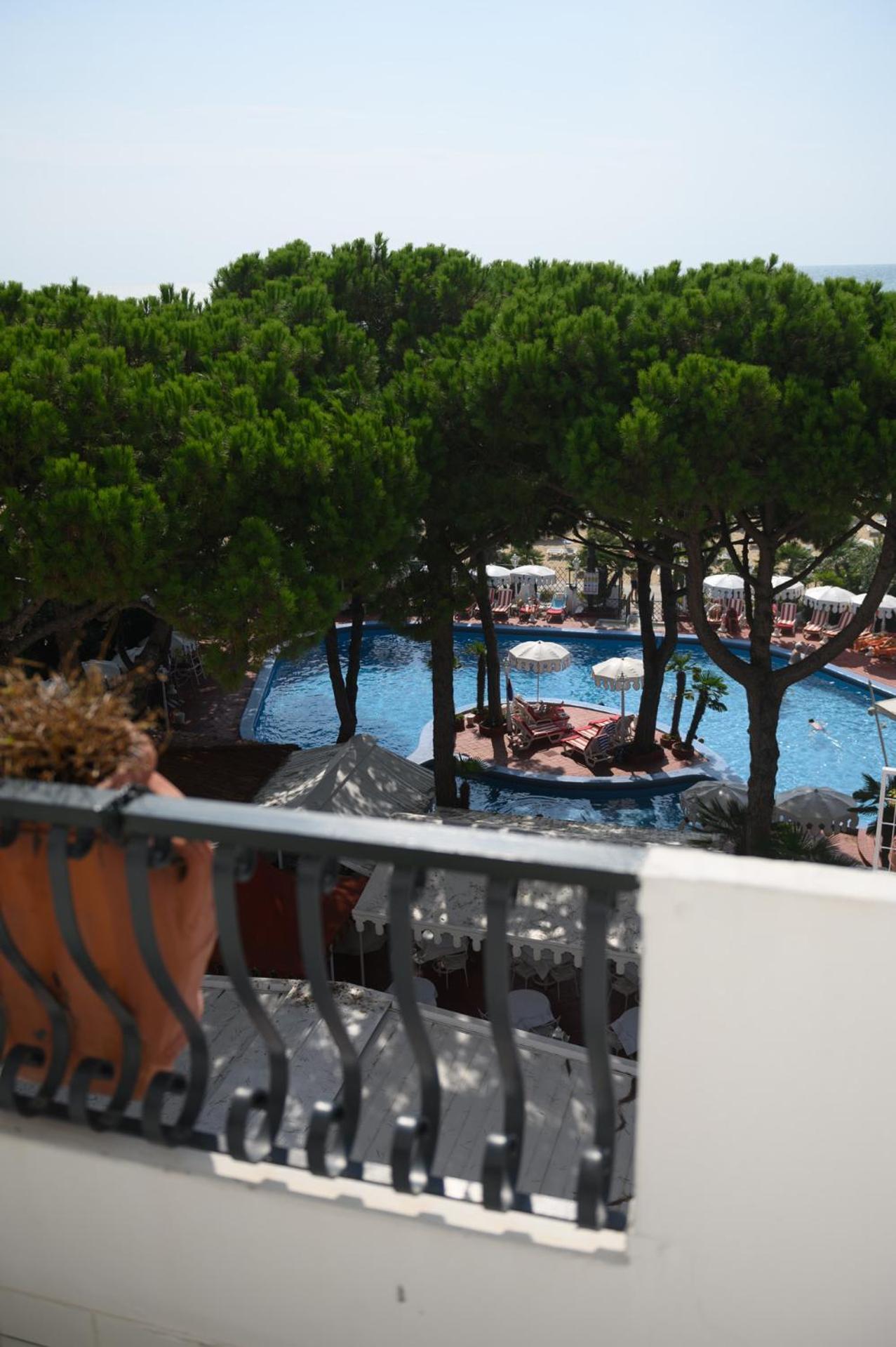 Agora Park Hotel Lido di Jesolo Zewnętrze zdjęcie