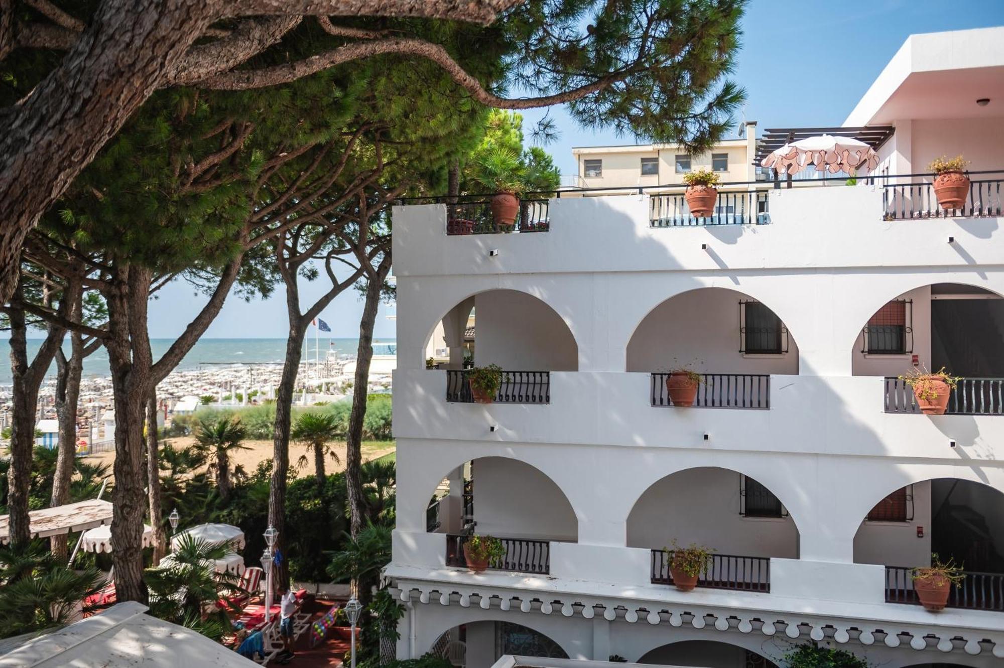 Agora Park Hotel Lido di Jesolo Zewnętrze zdjęcie